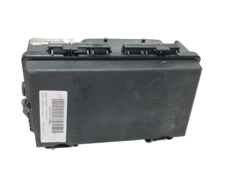 Recambio de caja reles / fusibles para opel corsa d cosmo referencia OEM IAM 13217394EH 13217394 