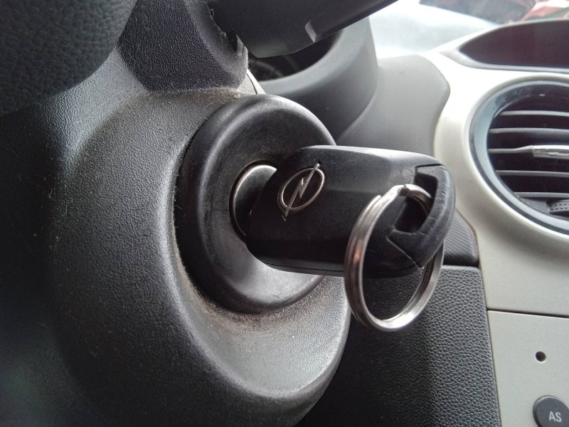 Recambio de conmutador de arranque para opel corsa d cosmo referencia OEM IAM 56155D  