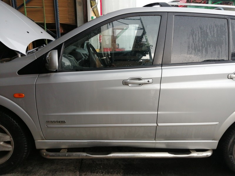 Recambio de puerta delantera izquierda para ssangyong kyron 200 xdi limited referencia OEM IAM   