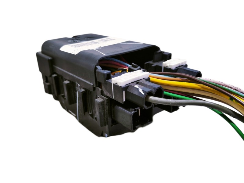 Recambio de caja reles / fusibles para citroën c4 lim. business referencia OEM IAM 18014931  