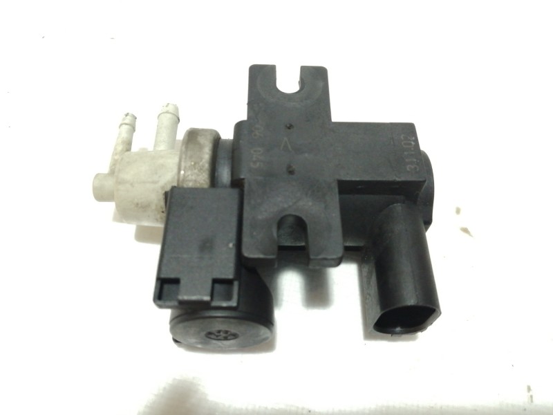 Recambio de valvula aire adicional para audi a4 berlina (8e) 2.0 tdi 16v (103kw) referencia OEM IAM 8E0906627C  