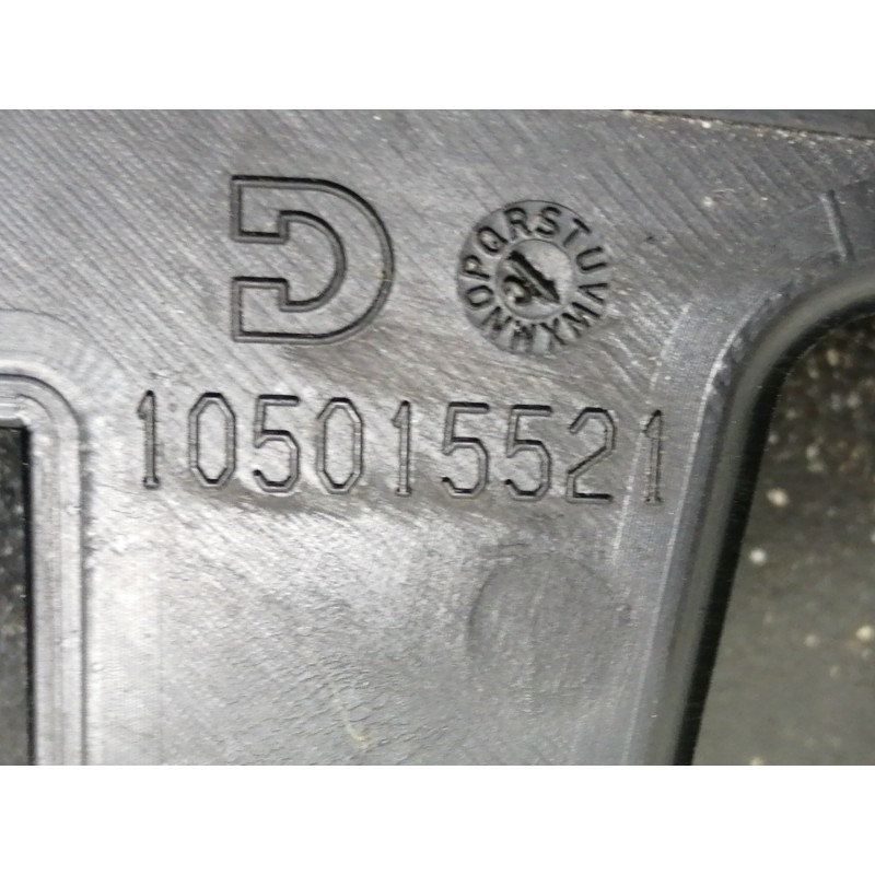 Recambio de apoyabrazos central para bmw serie 1 lim. (f20) 116d referencia OEM IAM 923014318  