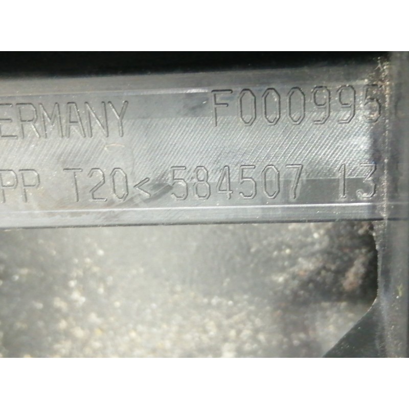 Recambio de apoyabrazos central para bmw serie 1 lim. (f20) 116d referencia OEM IAM 923014318  