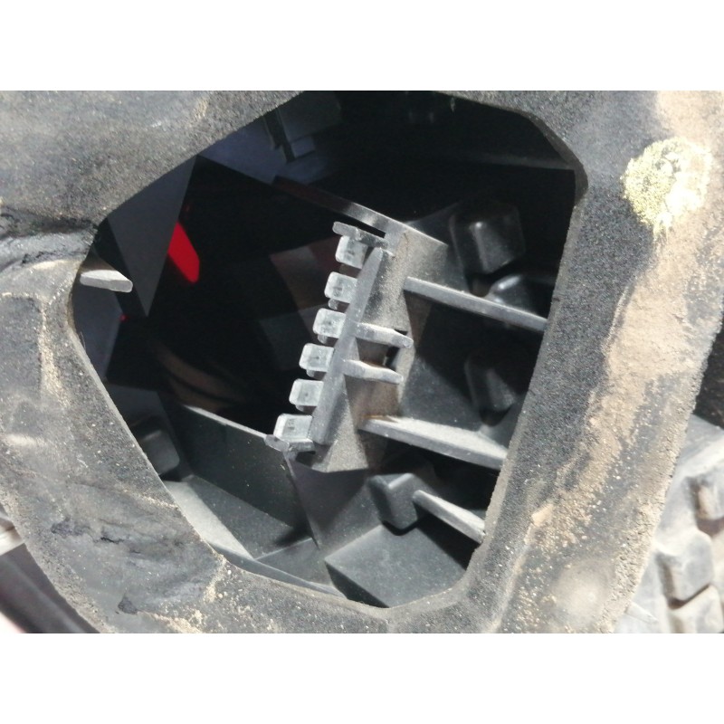 Recambio de piloto trasero izquierdo para opel corsa d cosmo referencia OEM IAM 89318830  