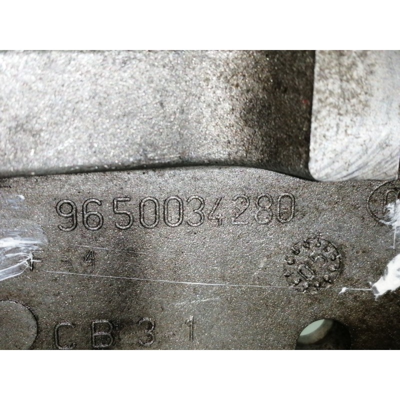 Recambio de soporte alternador para peugeot 407 st sport referencia OEM IAM 9650034280  