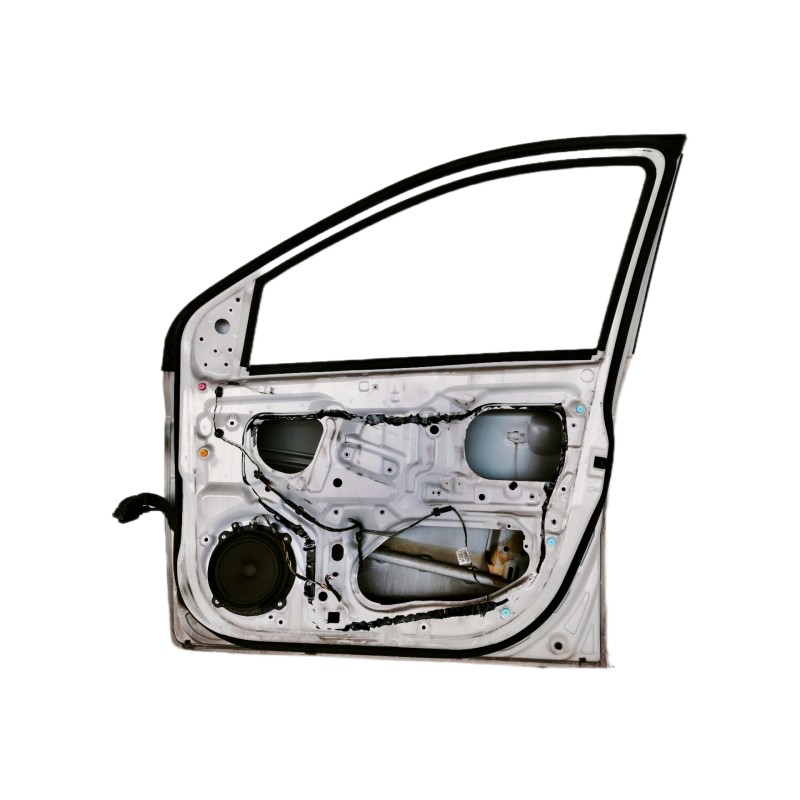 Recambio de puerta delantera derecha para hyundai i20 comfort referencia OEM IAM   
