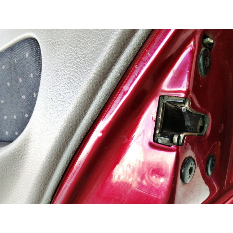 Recambio de puerta trasera derecha para renault clio ii fase ii (b/cb0) authentique referencia OEM IAM COMPLETA  