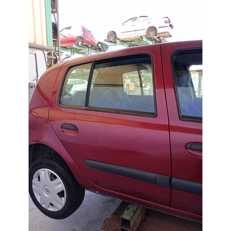 Recambio de puerta trasera derecha para renault clio ii fase ii (b/cb0) authentique referencia OEM IAM COMPLETA  