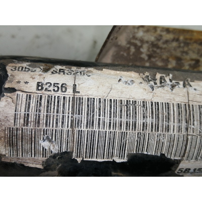 Recambio de amortiguador delantero derecho para ford fiesta (cbk) fun referencia OEM IAM 2S6118045DD  