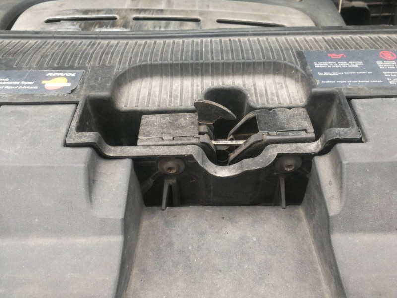 Recambio de cerradura capot para seat ibiza (6j5) 1.4 16v tsi referencia OEM IAM 5U0823509A 6J0823509A 