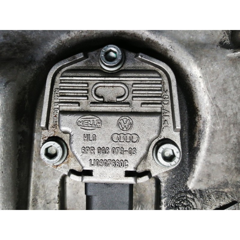 Recambio de carter para volkswagen passat berlina (3c2) trendline referencia OEM IAM 03G103603H 6PR00807903 1J0907660C