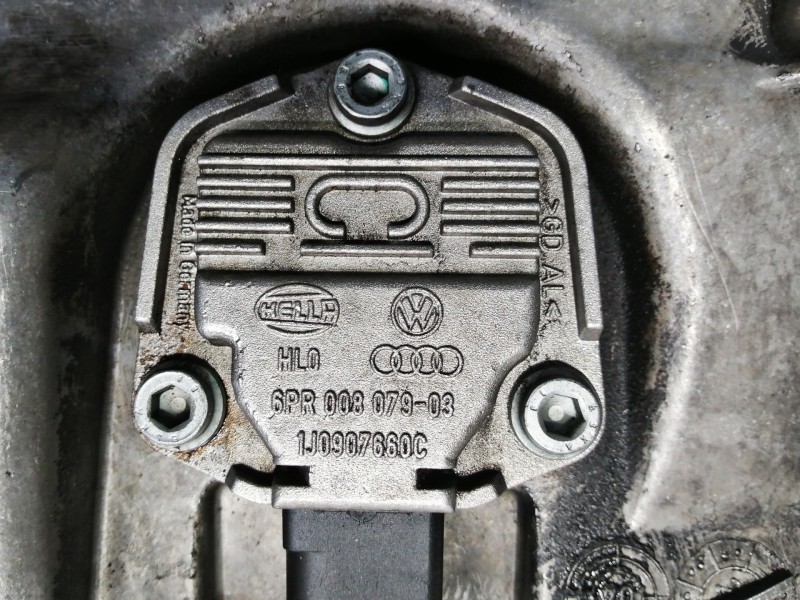 Recambio de carter para volkswagen passat berlina (3c2) trendline referencia OEM IAM 03G103603H 6PR00807903 1J0907660C