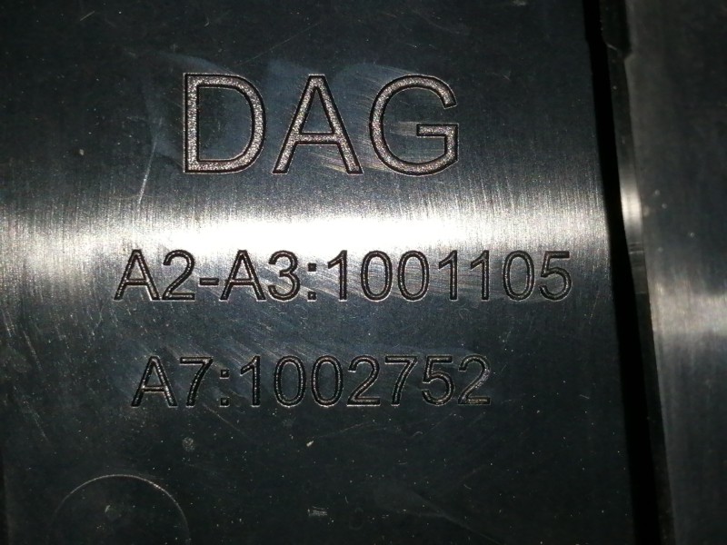 Recambio de rejilla aireadora para renault laguna iii dynamique referencia OEM IAM A2A31001105 A71002752 