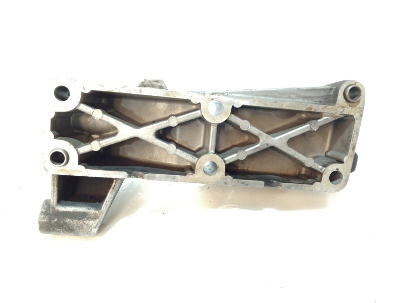 Recambio de soporte motor derecho para iveco daily caja cerrada (2006 =>) caja cerrada 35c... batalla 3000l referencia OEM IAM 5