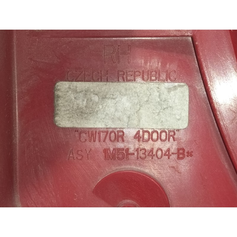 Recambio de piloto trasero derecho para ford focus berlina (cak) ghia referencia OEM IAM 1M5113404B  