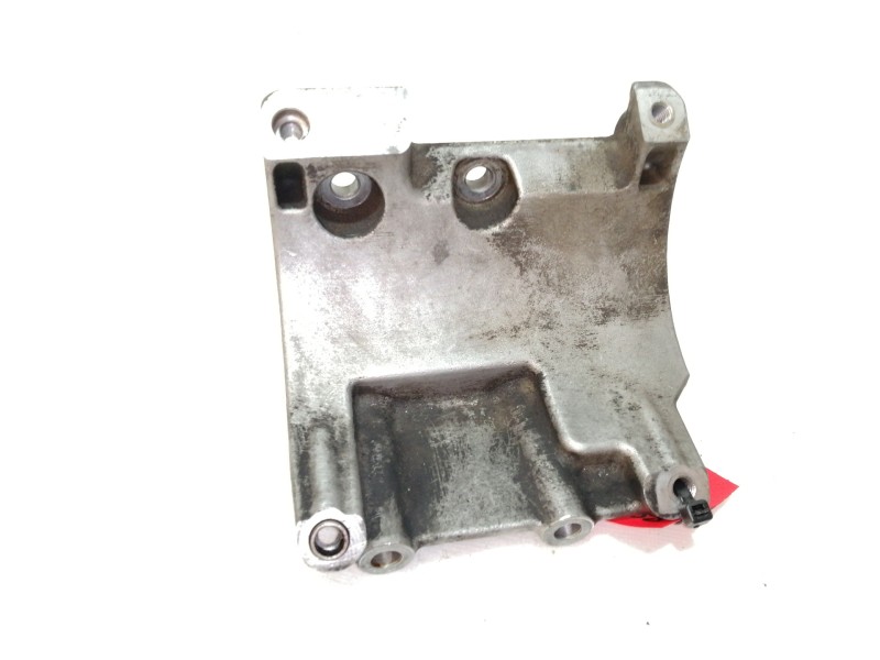 Recambio de soporte motor para iveco daily caja cerrada (2006 =>) caja cerrada 35c... batalla 3000l referencia OEM IAM 504047884