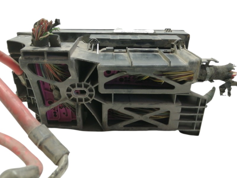 Recambio de caja reles / fusibles para opel astra gtc sport referencia OEM IAM 13206754 5DK00866933 