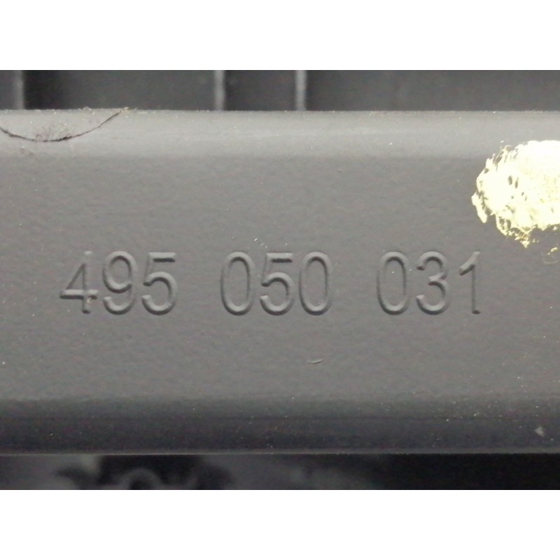 Recambio de rejilla aireadora para opel insignia sports tourer cosmo referencia OEM IAM 495050031 13321689 13282235