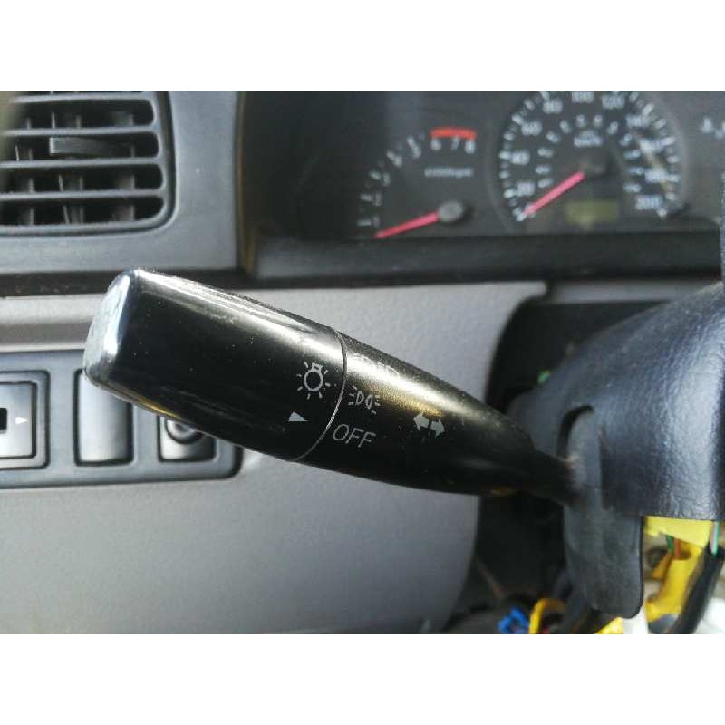 Recambio de mando multifuncion para kia rio ipanema berlina referencia OEM IAM 45131A1002  