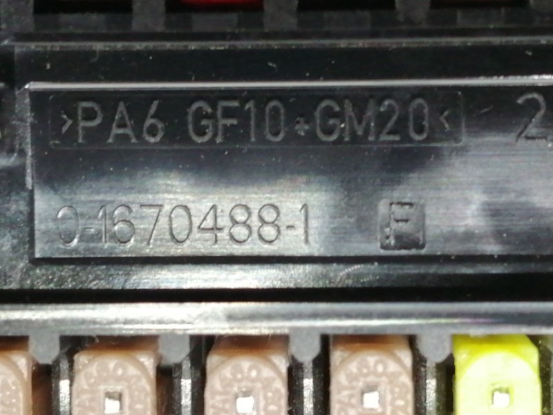 Recambio de caja reles / fusibles para bmw serie 5 lim. (f10) 520d referencia OEM IAM 217033442E 923442101 016704871