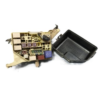 CAJA RELES / FUSIBLES 8274152010 
