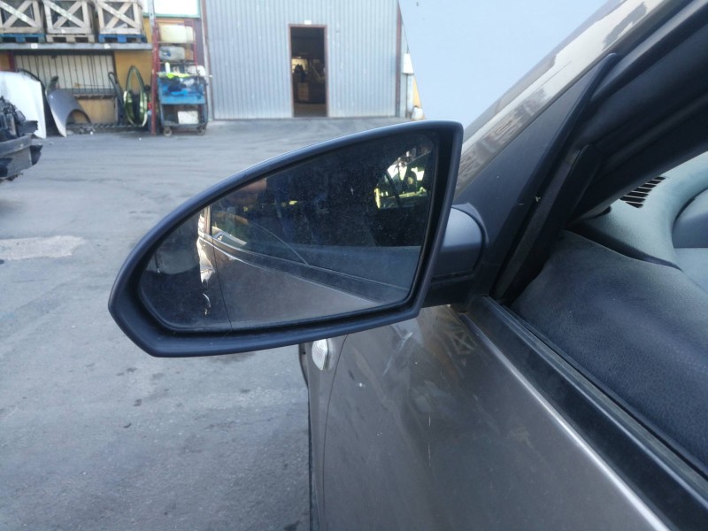 Recambio de retrovisor izquierdo para nissan primera berlina (p12) acenta referencia OEM IAM   