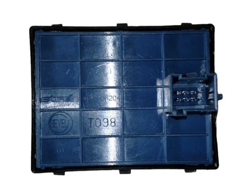 Recambio de mando elevalunas delantero izquierdo para opel combo d expression l1h1 referencia OEM IAM 95510912 1239138 