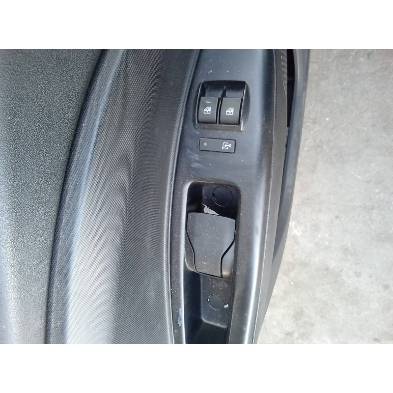 Recambio de mando elevalunas delantero izquierdo para opel combo d expression l1h1 referencia OEM IAM 95510912 1239138 