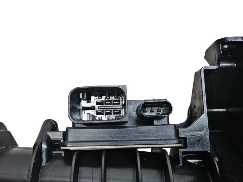 Recambio de colector admision para bmw serie 5 lim. (f10) 520d referencia OEM IAM 8506410 108452S10 