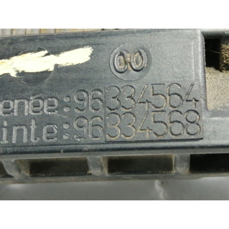 Recambio de maneta exterior delantera derecha para citroën xsara berlina 1.9 d sx referencia OEM IAM 96334564 96334568 