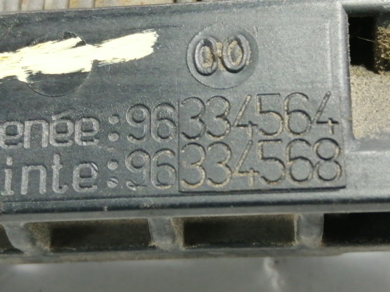 Recambio de maneta exterior delantera derecha para citroën xsara berlina 1.9 d sx referencia OEM IAM 96334564 96334568 