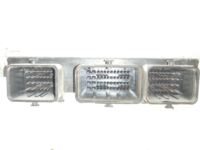 Recambio de centralita motor uce para peugeot 206 berlina xt referencia OEM IAM 0281010594  