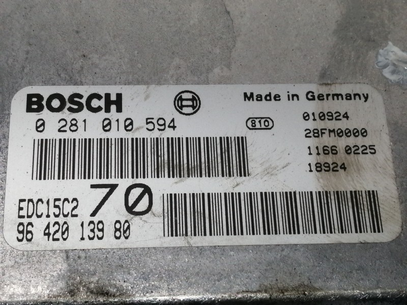 Recambio de centralita motor uce para peugeot 206 berlina xt referencia OEM IAM 0281010594  