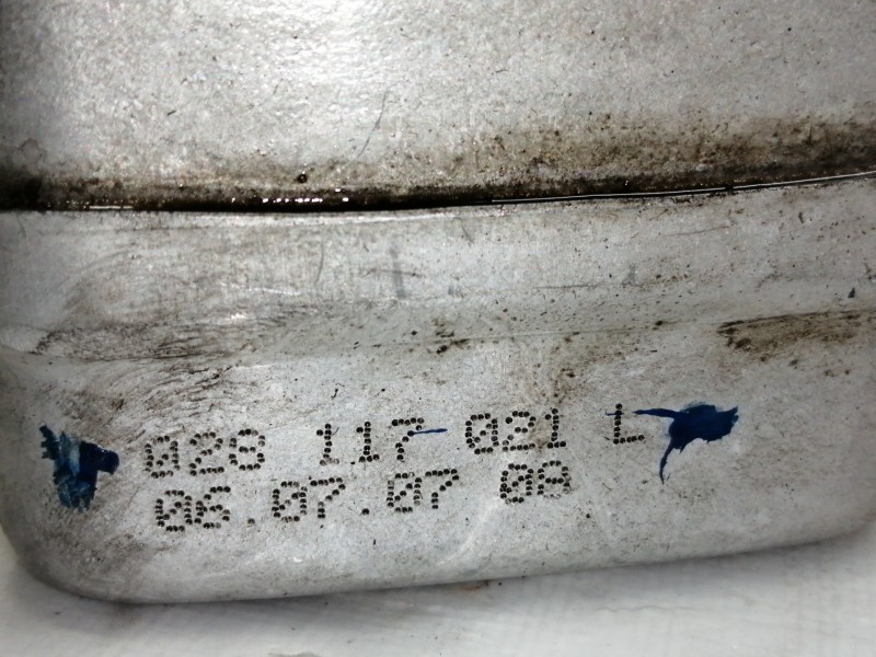 Recambio de enfriador aceite motor para seat leon (1p1) reference referencia OEM IAM 028117021L  