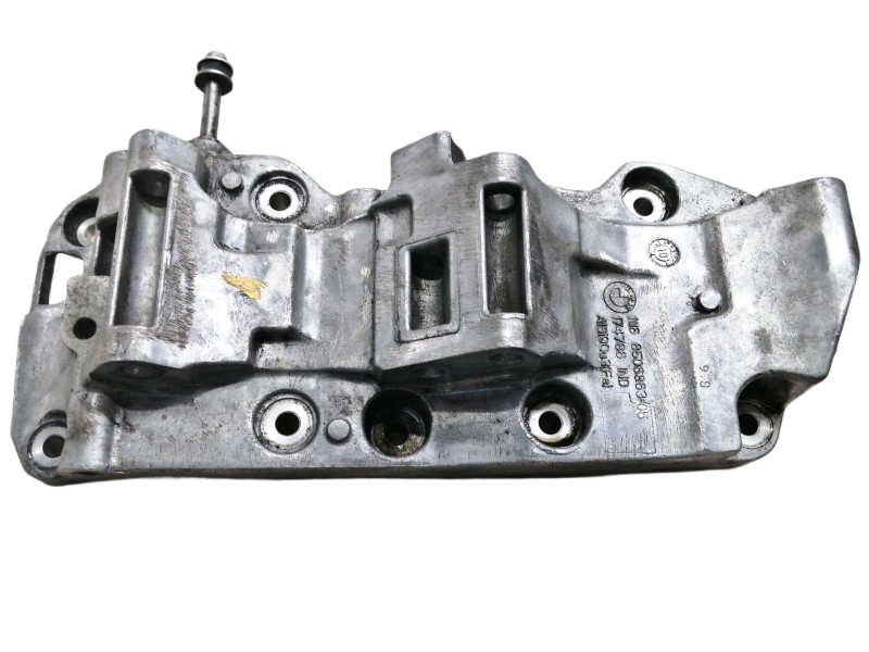 Recambio de soporte alternador para bmw serie 5 lim. (f10) 520d referencia OEM IAM 1116850686305  