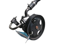 Recambio de bomba direccion para ford fiesta (cbk) ambiente referencia OEM IAM 236C3A696DD  