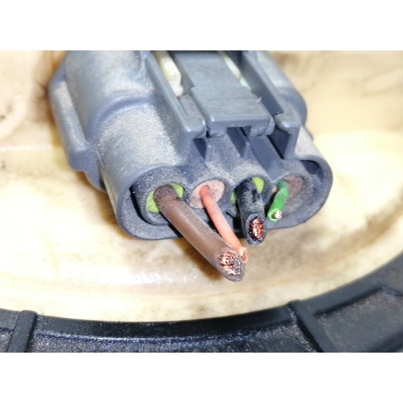 Recambio de aforador para renault clio iv business referencia OEM IAM 8200183136  