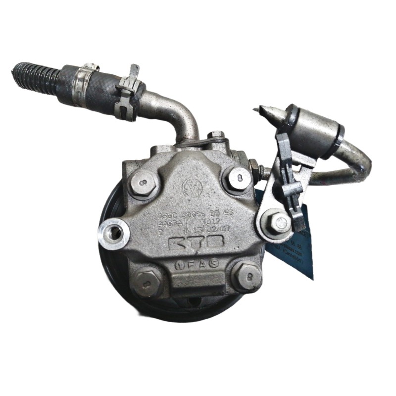 Recambio de bomba direccion para ford fiesta (cbk) ambiente referencia OEM IAM 236C3A696DD  