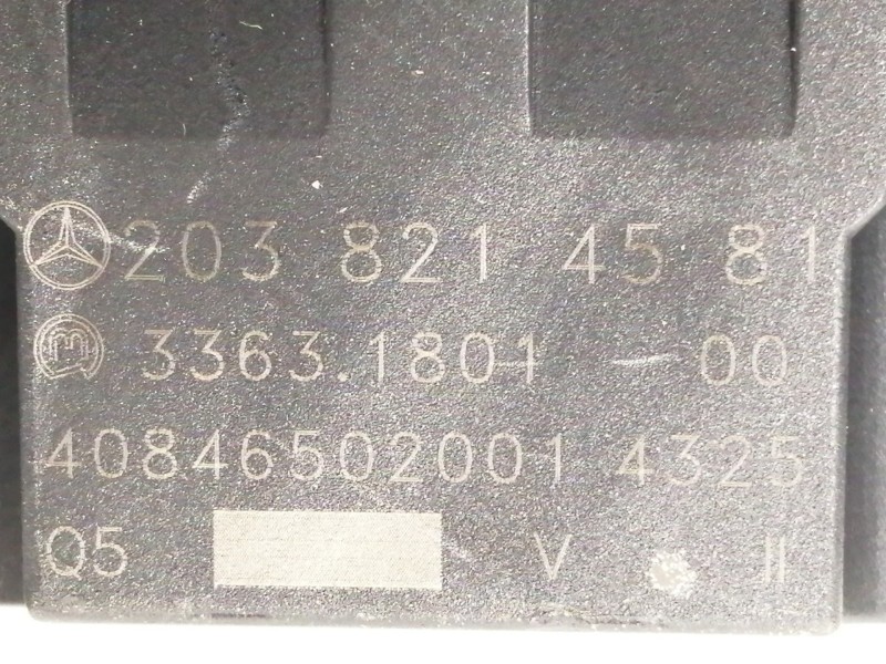 Recambio de mando multifuncion para mercedes-benz clase c (w203) berlina 270 cdi (203.016) referencia OEM IAM 2038214581 4084650