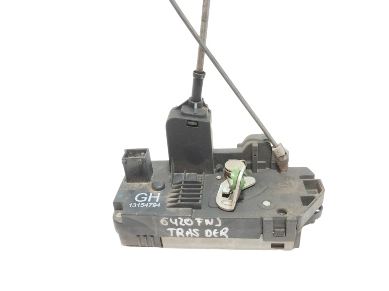 Recambio de cerradura puerta trasera derecha para opel meriva 1.4 16v referencia OEM IAM 13154794  