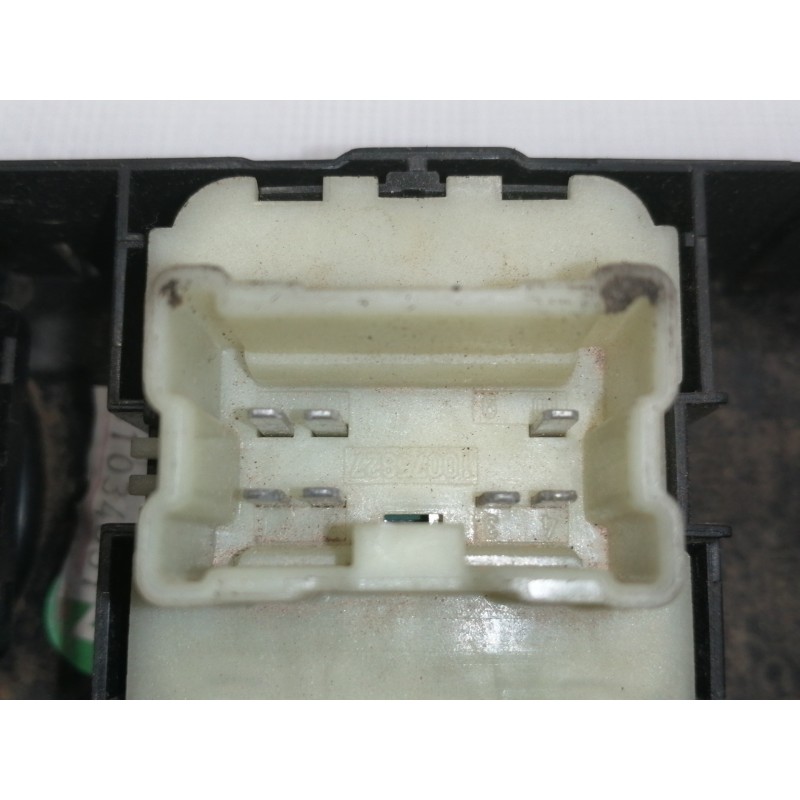 Recambio de mando elevalunas delantero izquierdo para renault clio iv business referencia OEM IAM 254118722R 10023903A 