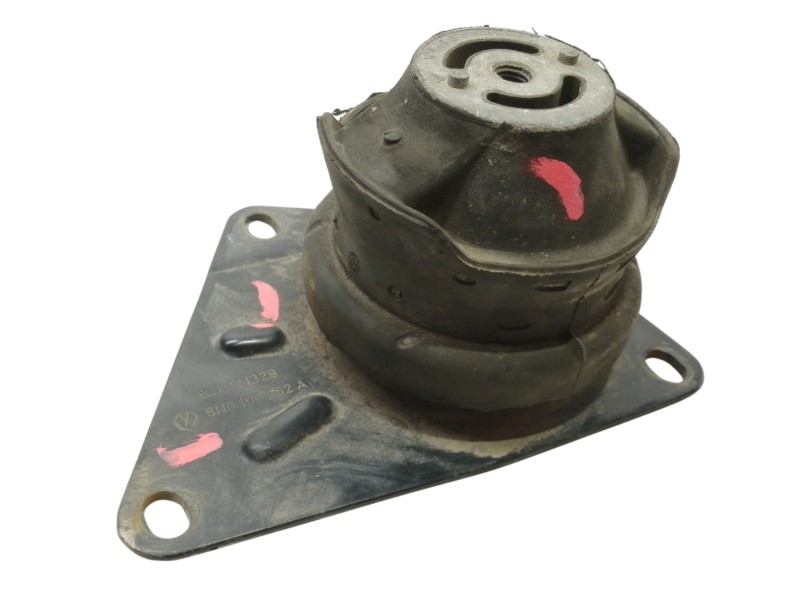 Recambio de soporte motor derecho para volkswagen polo berlina (6n1) concept referencia OEM IAM 6N0199262A  