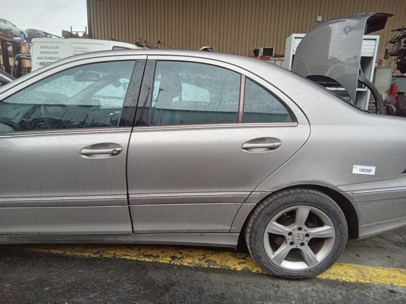 Recambio de puerta trasera izquierda para mercedes-benz clase c (w203) berlina 270 cdi (203.016) referencia OEM IAM   