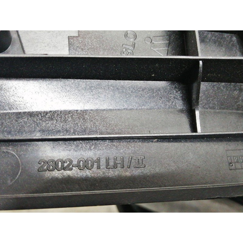 Recambio de retrovisor izquierdo para ford fiesta (cbk) ambiente referencia OEM IAM 2802001LH  