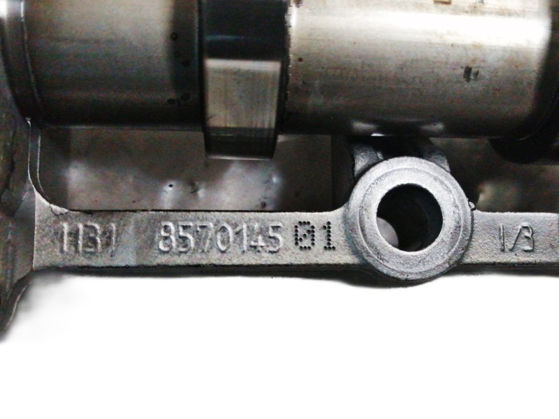Recambio de arbol de levas para bmw serie x1 (f48) sdrive18d referencia OEM IAM 11318570145  