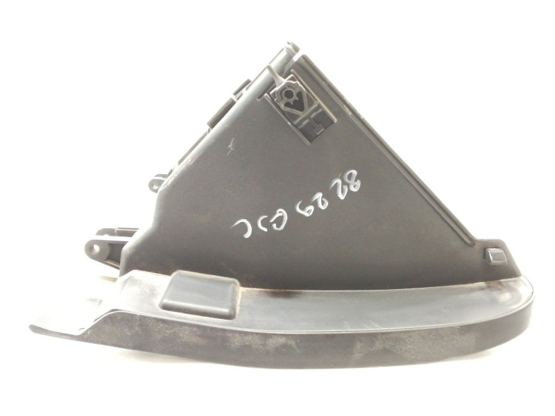 Recambio de guantera para kia sportage ex referencia OEM IAM KM84501A  