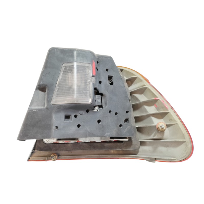 Recambio de piloto trasero izquierdo para bmw serie 3 berlina (e46) 320d referencia OEM IAM 8364921  