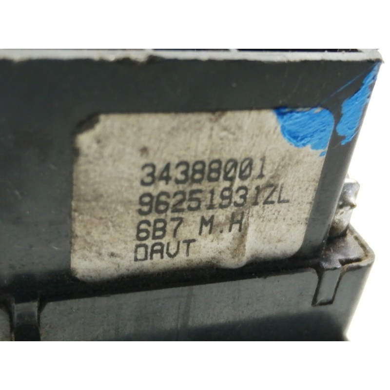 Recambio de mando intermitentes para citroën xantia berlina 1.9 turbodiesel referencia OEM IAM 34388001 96251931ZL 
