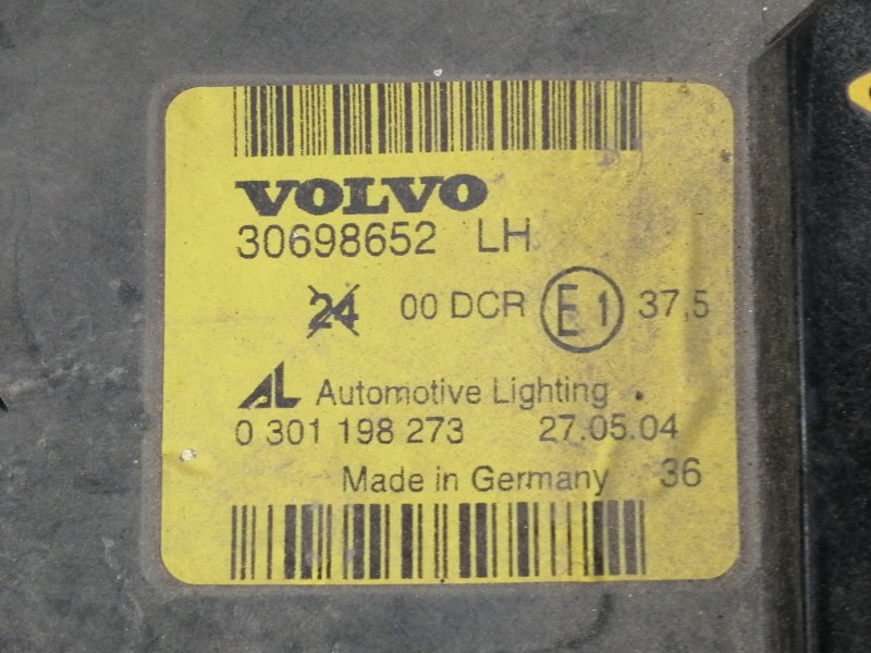 Recambio de faro izquierdo para volvo v50 familiar 2.0 d kinetic referencia OEM IAM 0301198273 30698652LH XENON