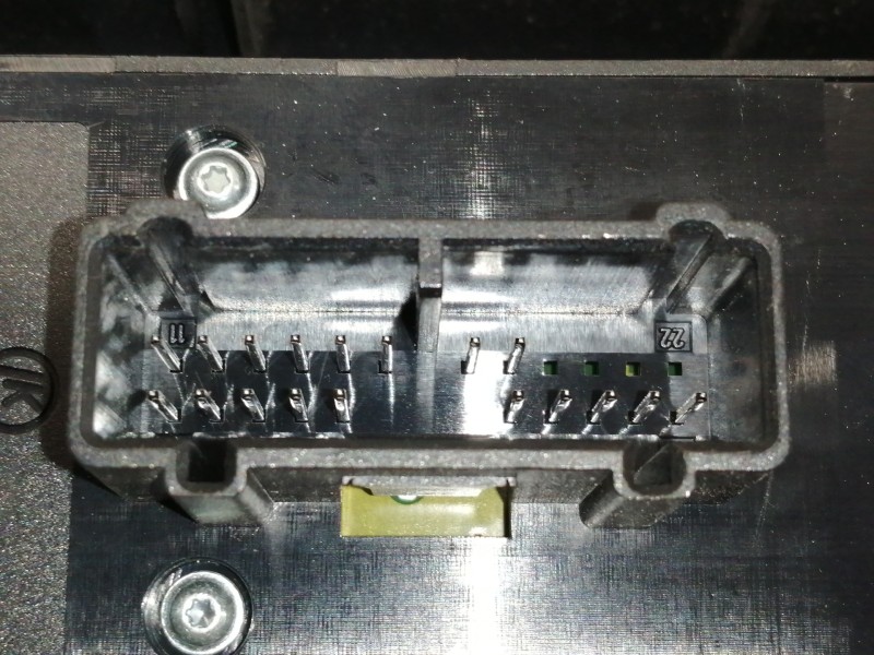 Recambio de mando elevalunas delantero izquierdo para volvo v50 familiar 2.0 d kinetic referencia OEM IAM 30658444 30658445 / 30